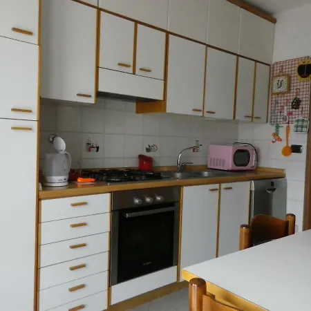 Flower Apartment